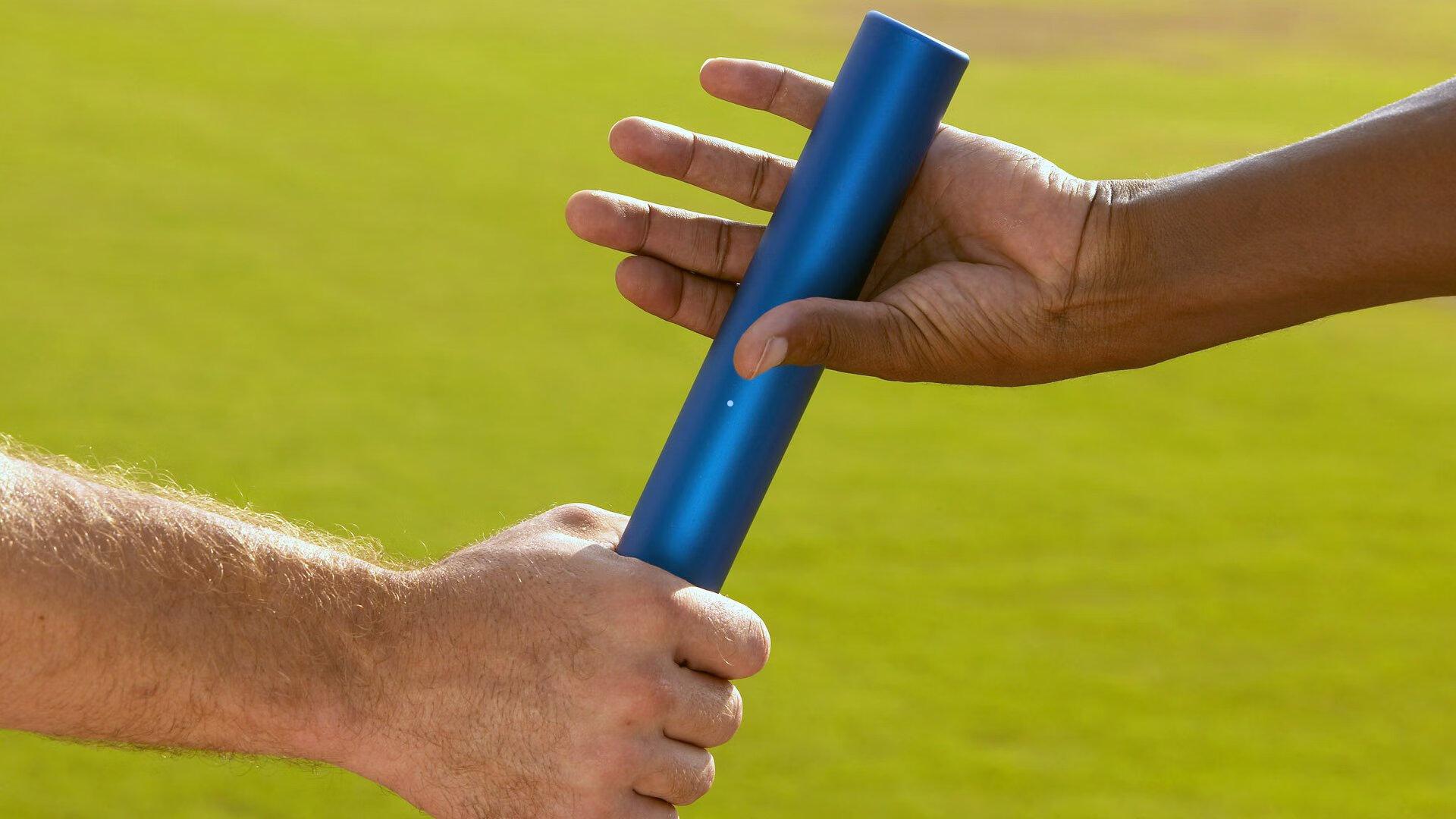 法国足球传奇教练加塞特逝世，巴黎三冠王朝与马赛欧联杯荣耀成永恒遗产